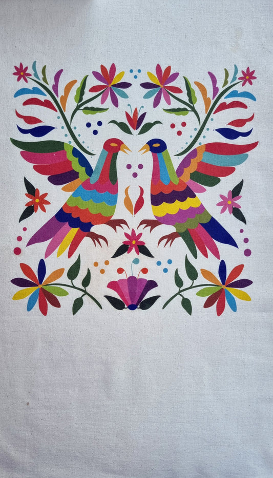 Cojín con tela sobrante para armarlo de 40x40cm.