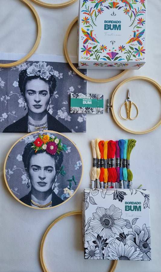 Kit Frida Blanco y Negro (cara)